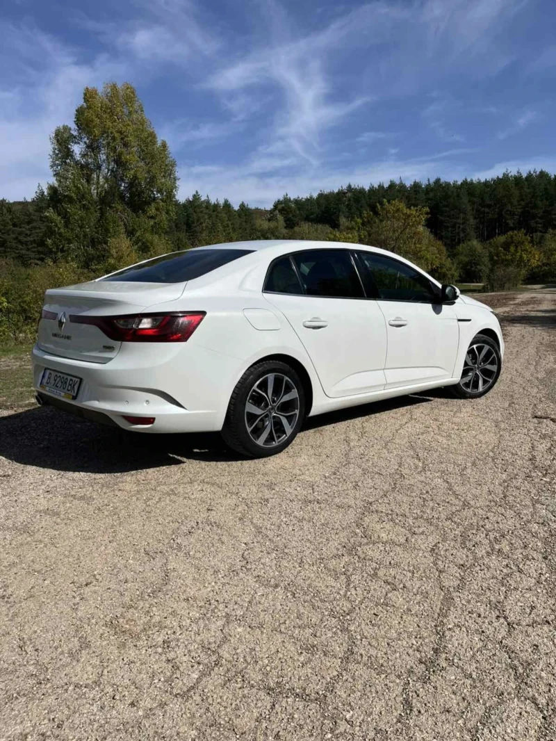 Renault Megane 1.5 DCI, снимка 5 - Автомобили и джипове - 48222906