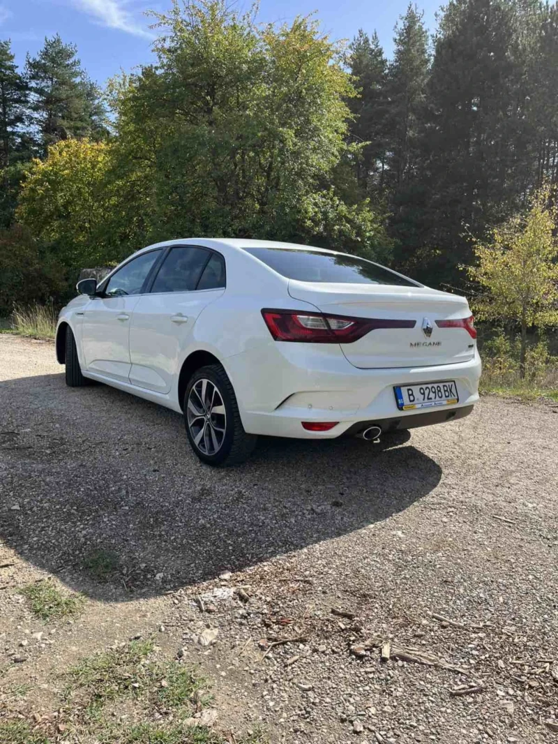 Renault Megane 1.5 DCI, снимка 3 - Автомобили и джипове - 48222906