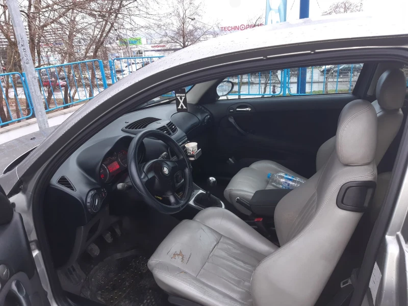 Alfa Romeo 147, снимка 9 - Автомобили и джипове - 48841529