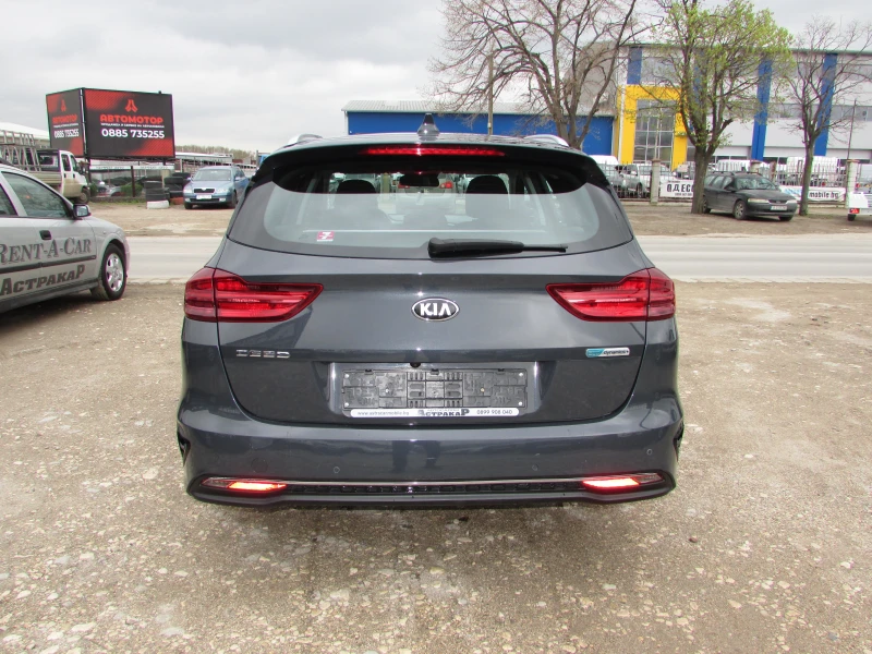 Kia Ceed 1.6CRDI MILD HYBRID, снимка 4 - Автомобили и джипове - 49774569
