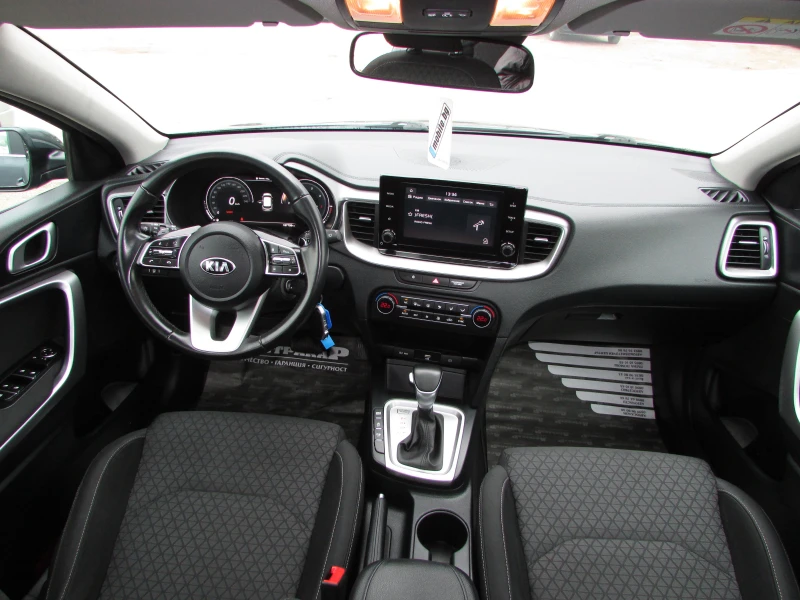 Kia Ceed 1.6CRDI MILD HYBRID, снимка 7 - Автомобили и джипове - 49774569