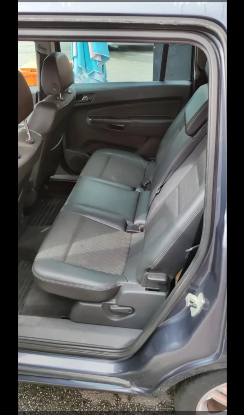 Opel Zafira COSMO 1.9 TDI, снимка 9 - Автомобили и джипове - 52068272
