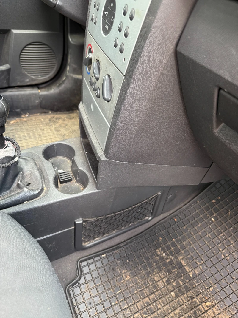 Opel Meriva, снимка 9 - Автомобили и джипове - 52310012