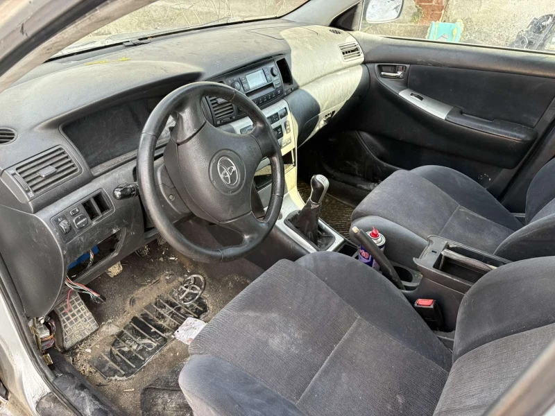 Toyota Corolla 2.0 D4D, снимка 4 - Автомобили и джипове - 53196311