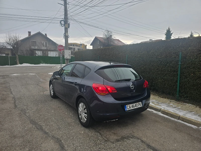 Opel Astra Гаражна-Климатр, снимка 4 - Автомобили и джипове - 53235841