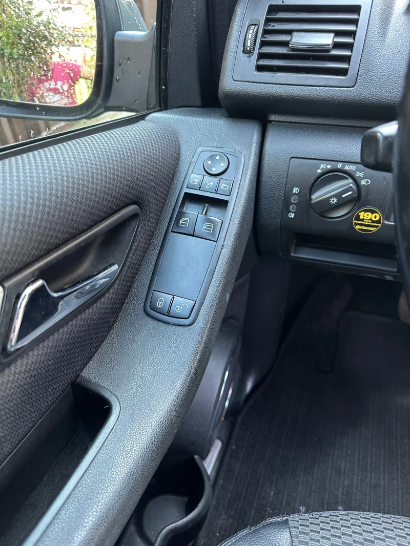 Mercedes-Benz A 200 Avantgarde Face-Lift . Внос от Германия ., снимка 12 - Автомобили и джипове - 53385892