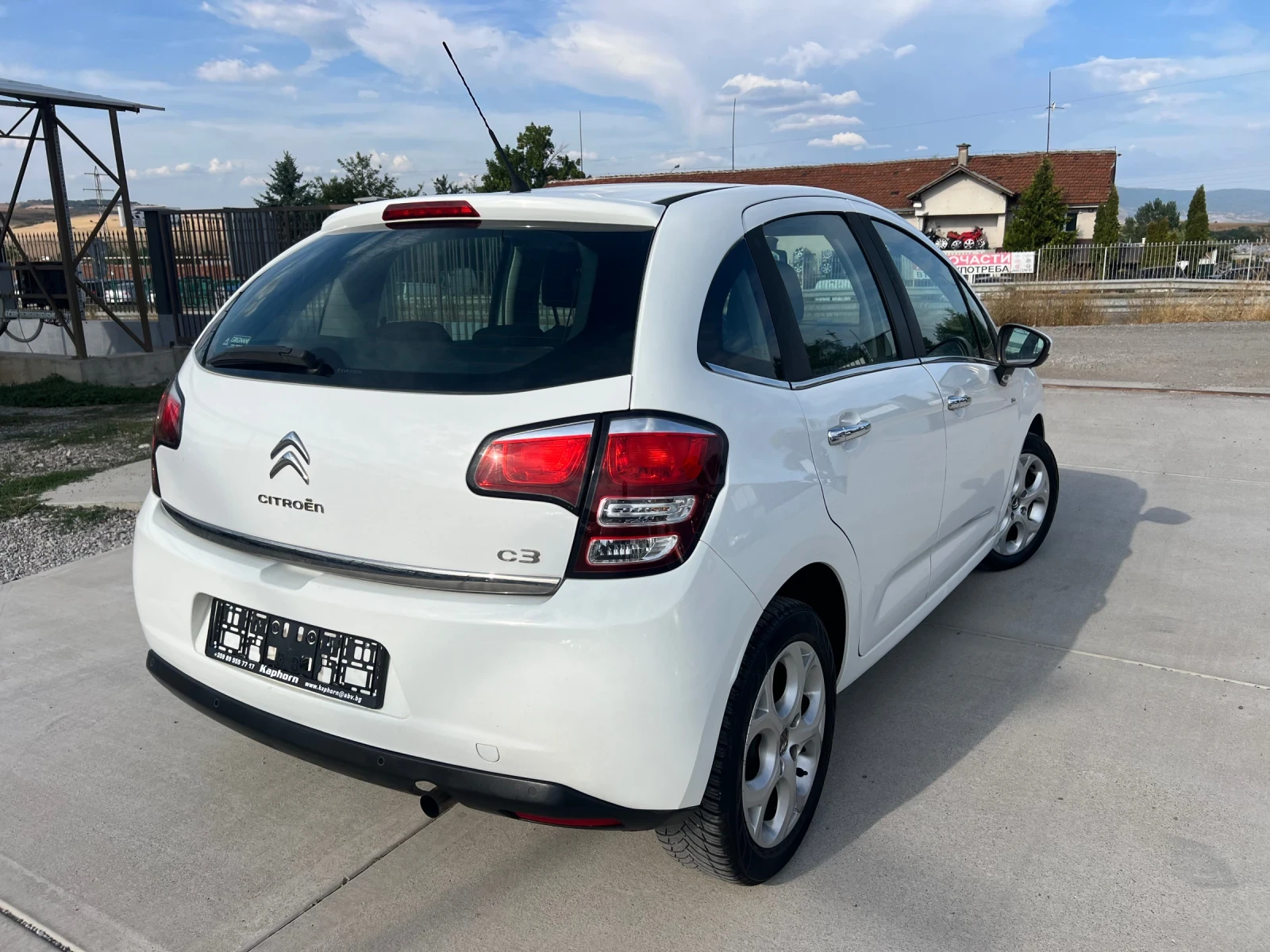 Citroen C3 1.2i - изображение 7