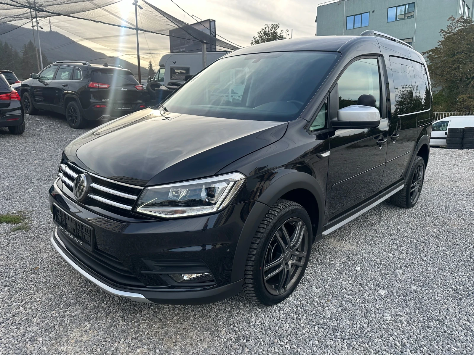 VW Caddy ALLTRACK 4х4 АВТОМАТИК Distronic Kamera - [1] 