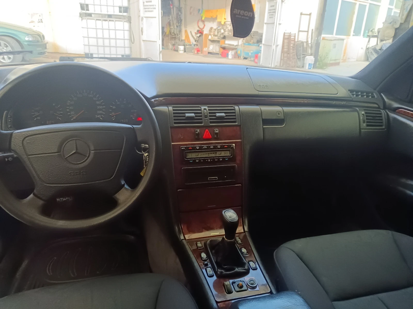 Mercedes-Benz E 200 Газ  - изображение 8