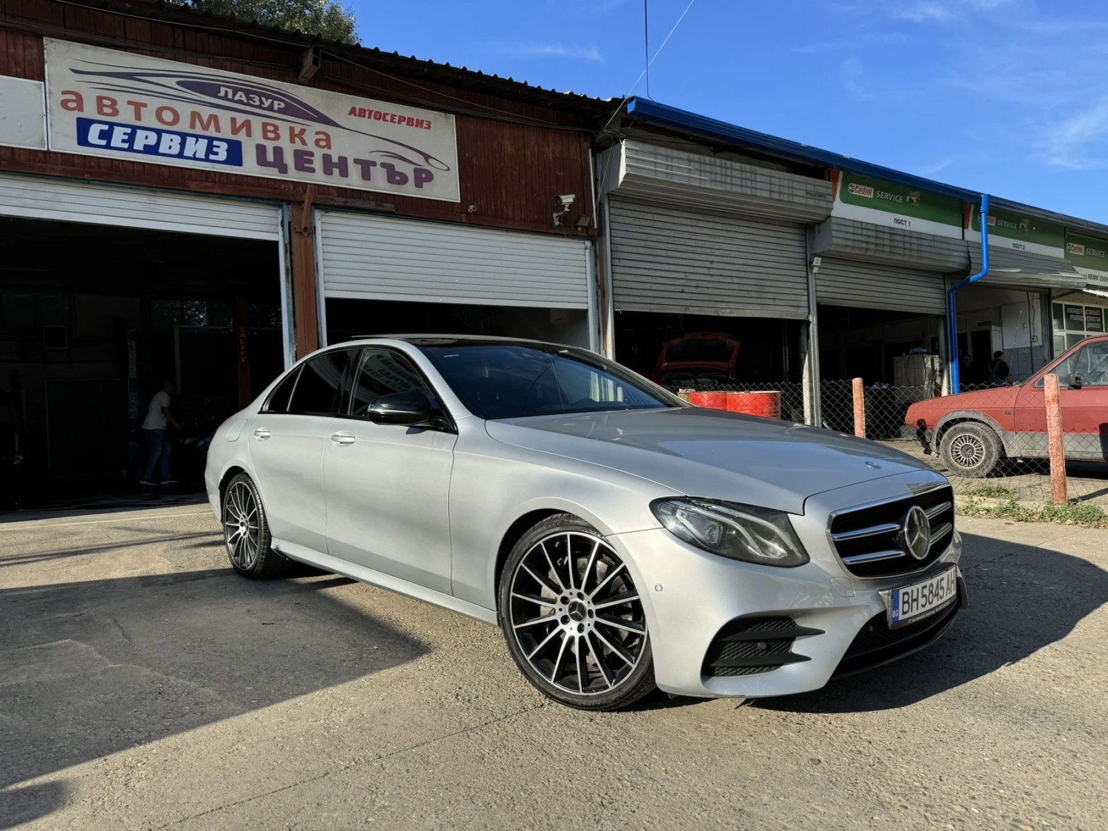 Mercedes-Benz E 220  - изображение 3