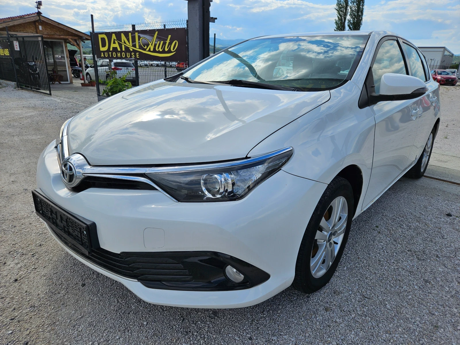 Toyota Auris 1.33vvti 100ps. EURO 6  | Mobile.bg — изображение 1