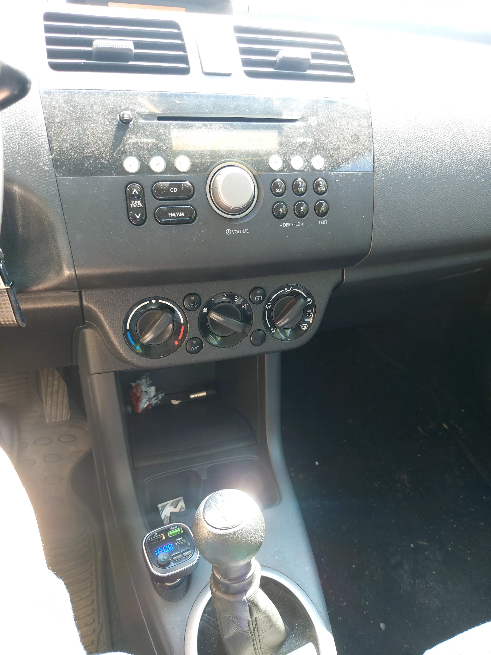 Suzuki Swift 1.3 БЕНЗИН 4Х4  - изображение 5