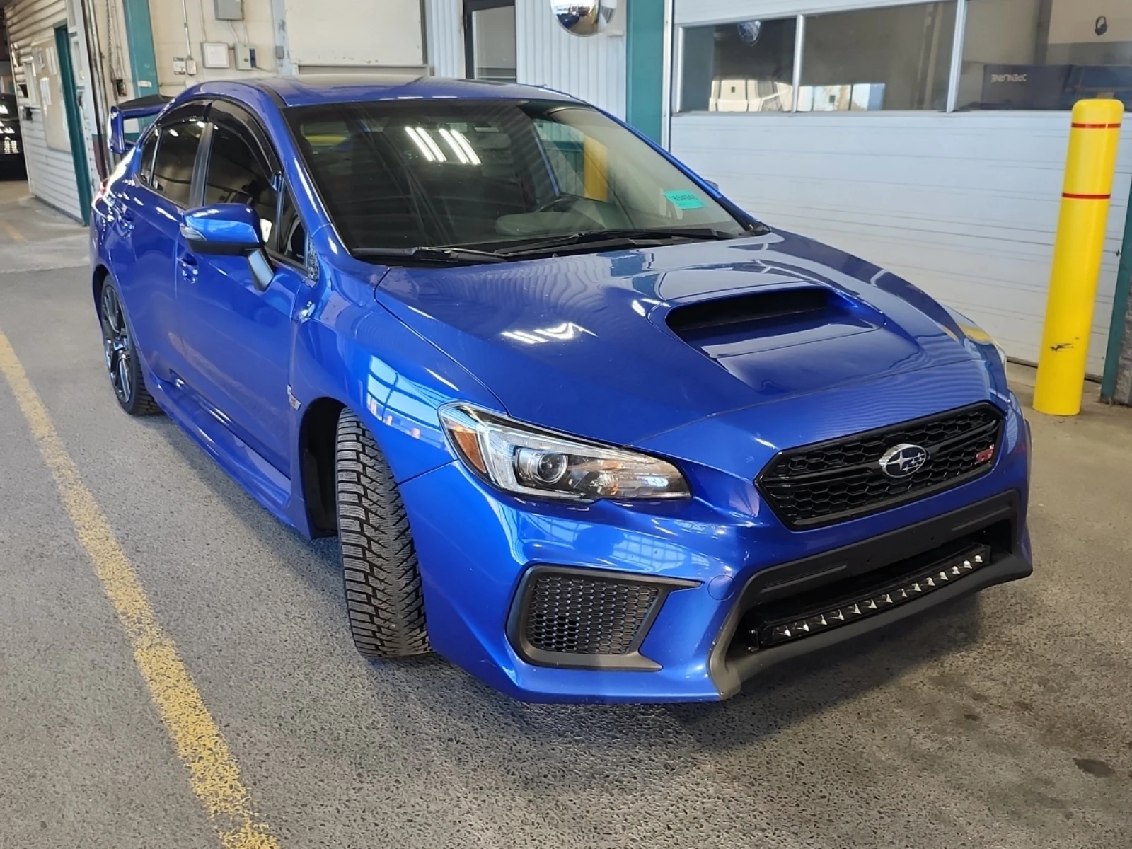 Subaru WRX STI SPORT-TECH * CARFAX * БЕЗ ПЪРВОНАЧАЛНА ВНОСКА - изображение 2