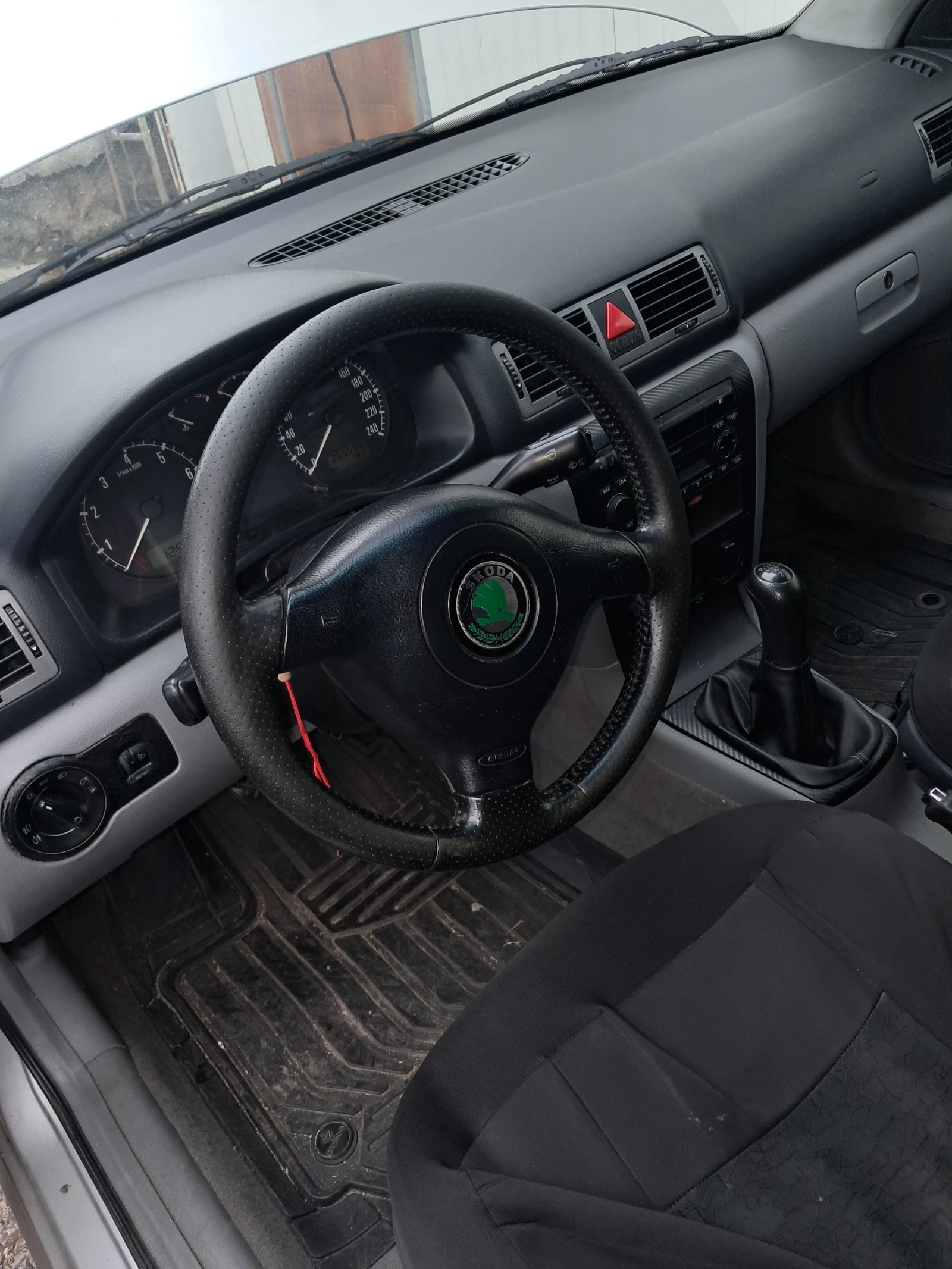 Skoda Octavia 1.8 турбо  - изображение 8