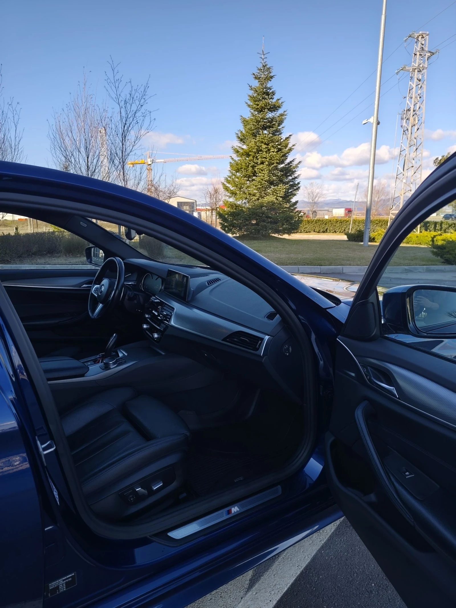 BMW 530 D XDrive M PACK head up УНИКАЛЕН ТОП!!!, снимка 13 - Автомобили и джипове - 53624598