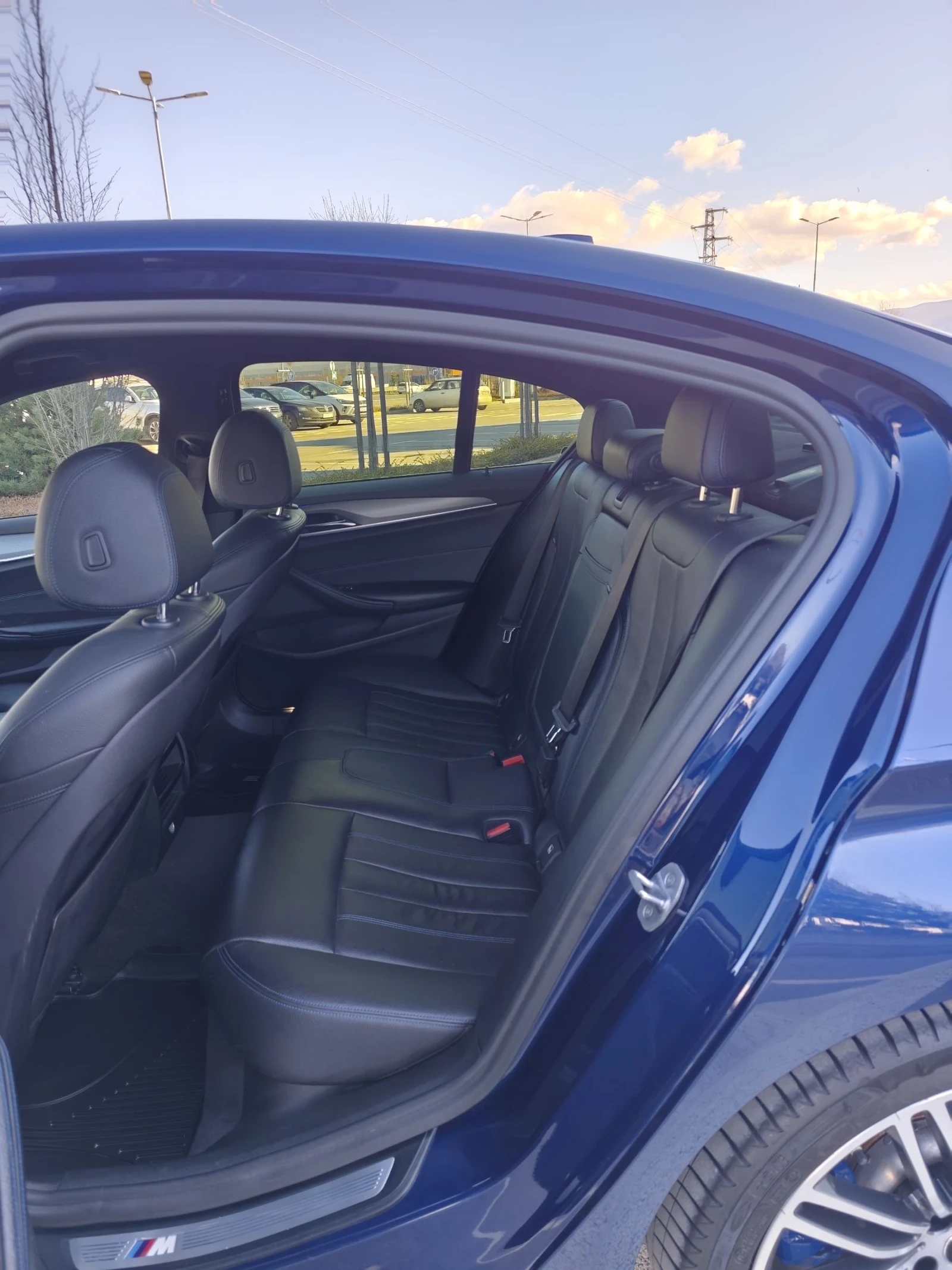 BMW 530 D XDrive M PACK head up УНИКАЛЕН ТОП!!!, снимка 15 - Автомобили и джипове - 53624598