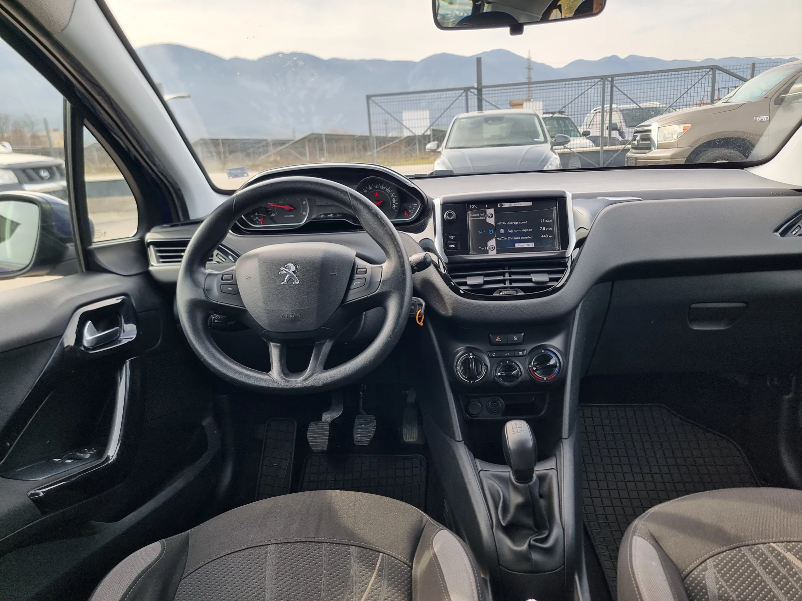 Peugeot 208 1.6E-HDI | Mobile.bg � ����������� 12