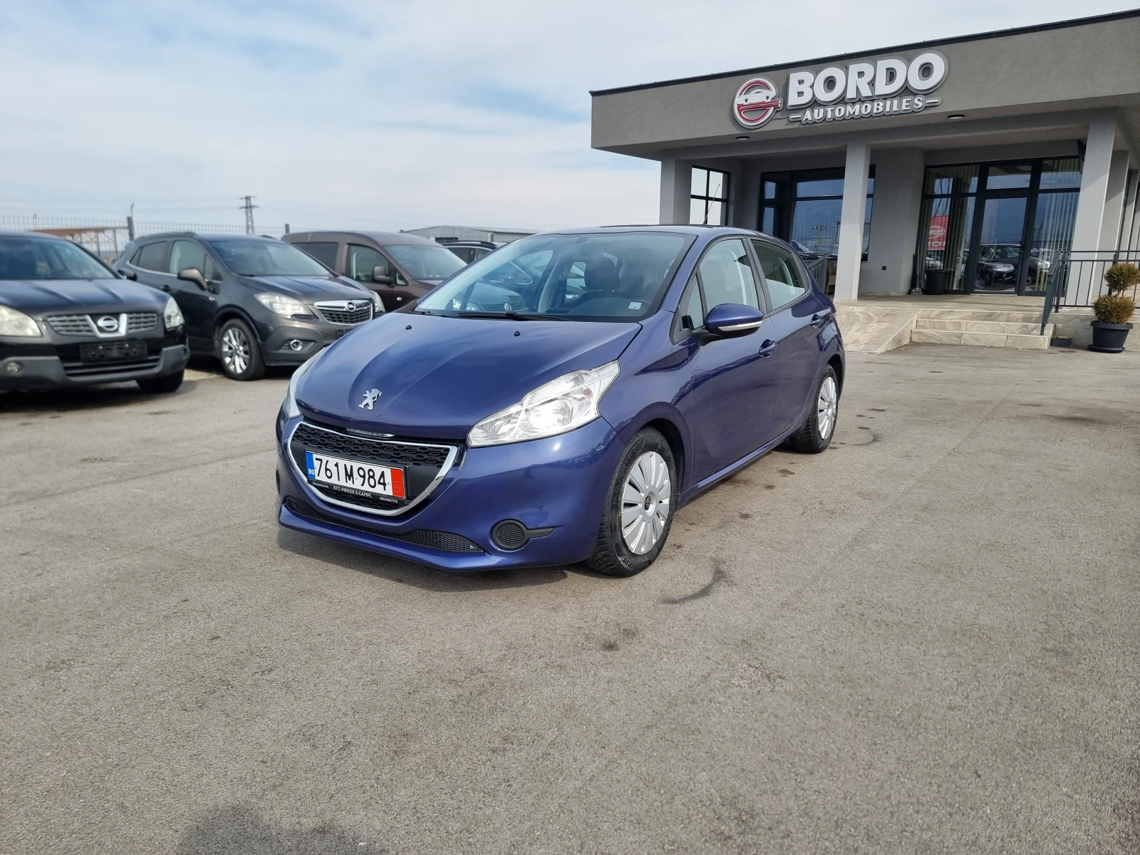 Peugeot 208 1.6E-HDI - изображение 2