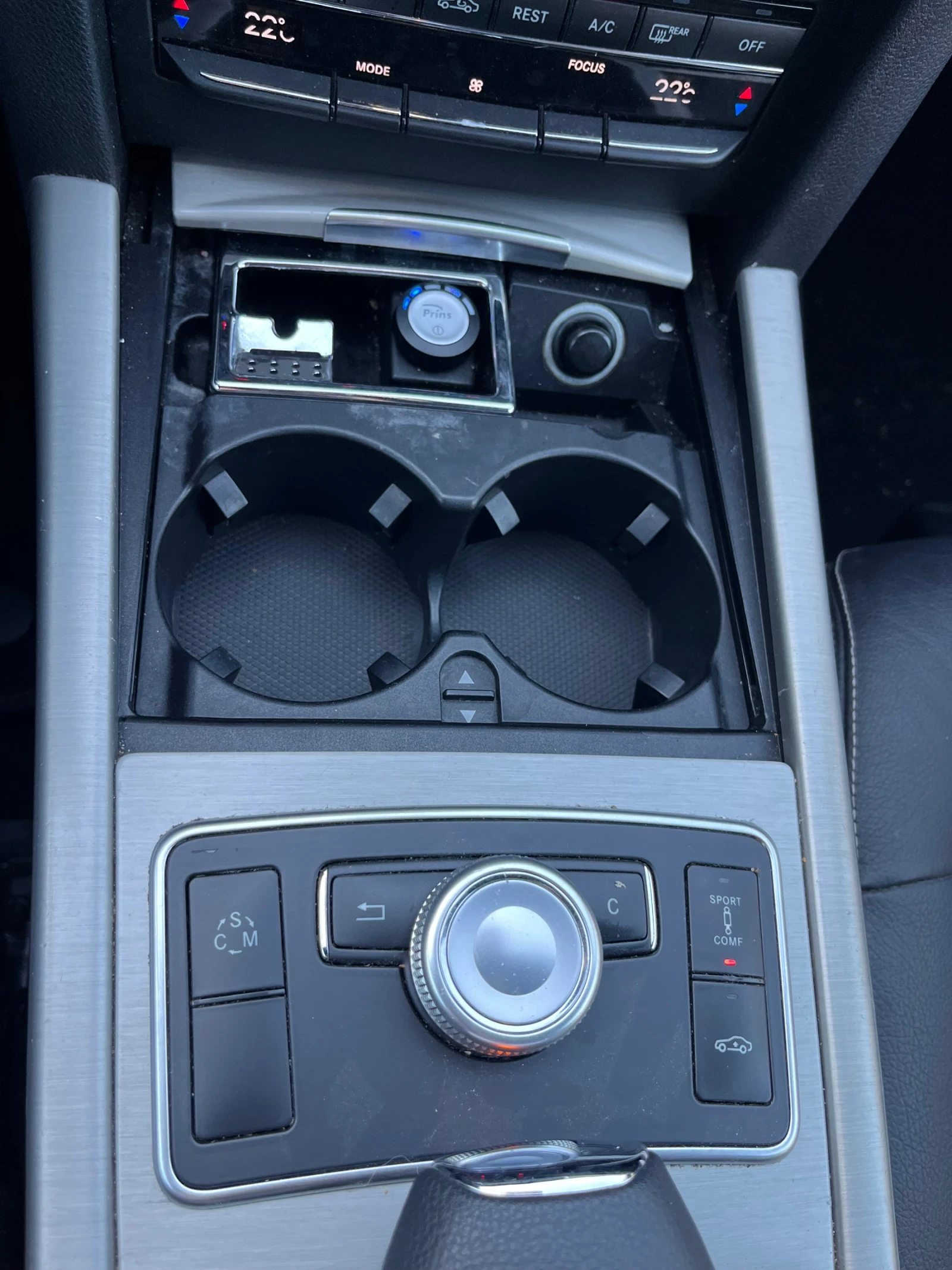 Mercedes-Benz E 500 5.5i AMG , снимка 15 - Автомобили и джипове - 54478690