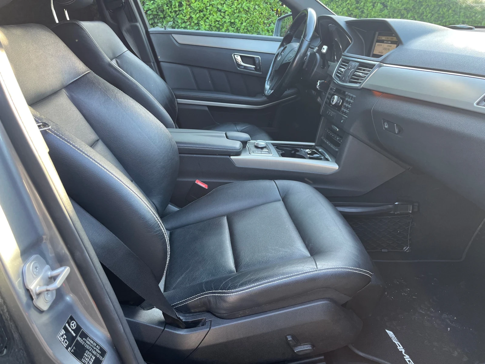 Mercedes-Benz E 500 5.5i AMG , снимка 16 - Автомобили и джипове - 54478690