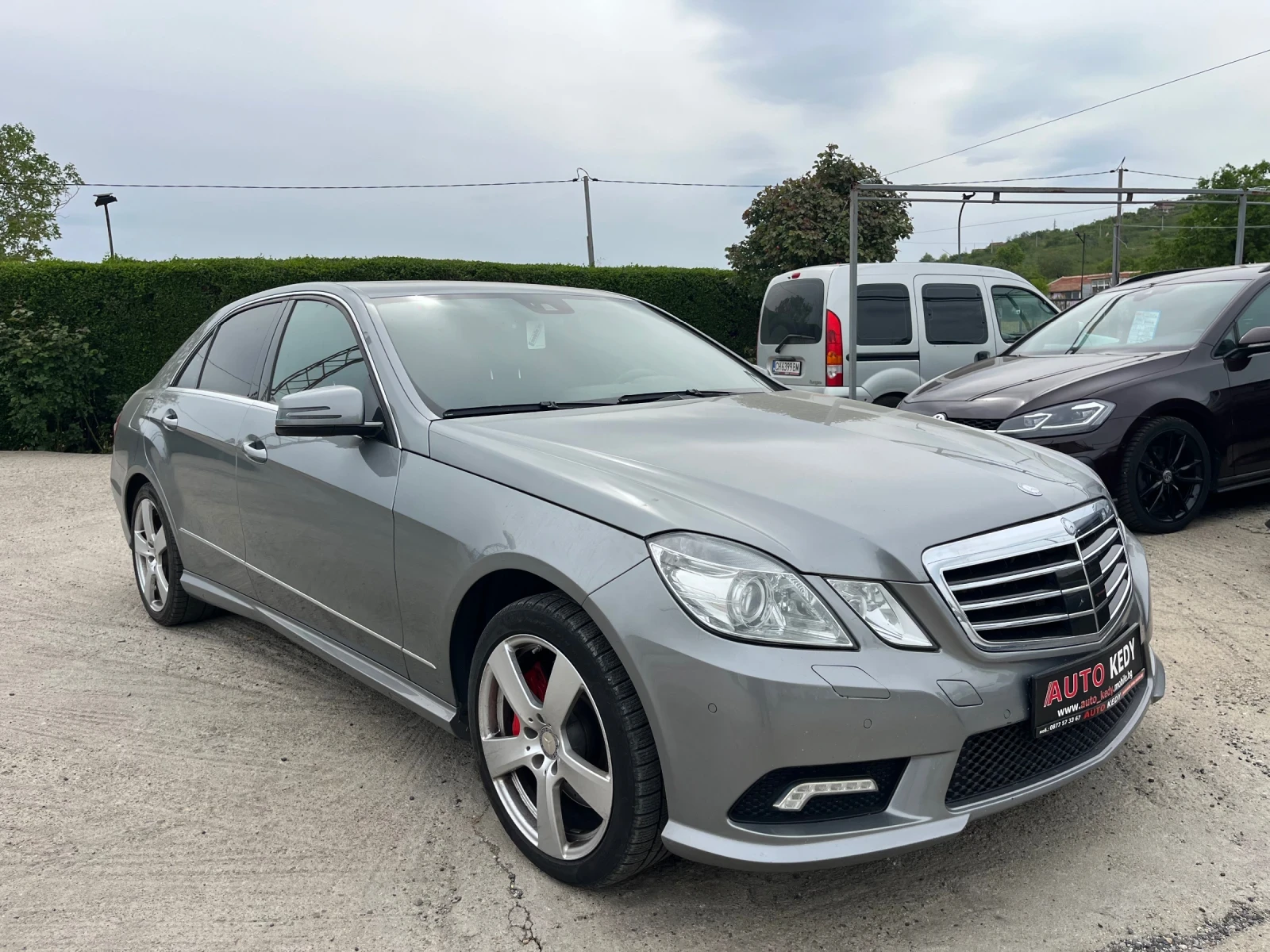 Mercedes-Benz E 500 5.5i AMG , снимка 3 - Автомобили и джипове - 54478690