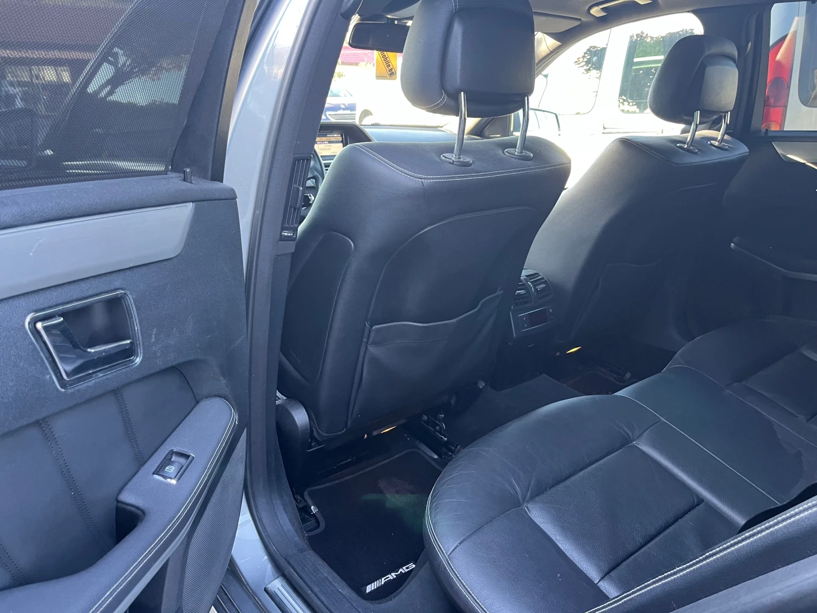 Mercedes-Benz E 500 5.5i AMG , снимка 17 - Автомобили и джипове - 54478690