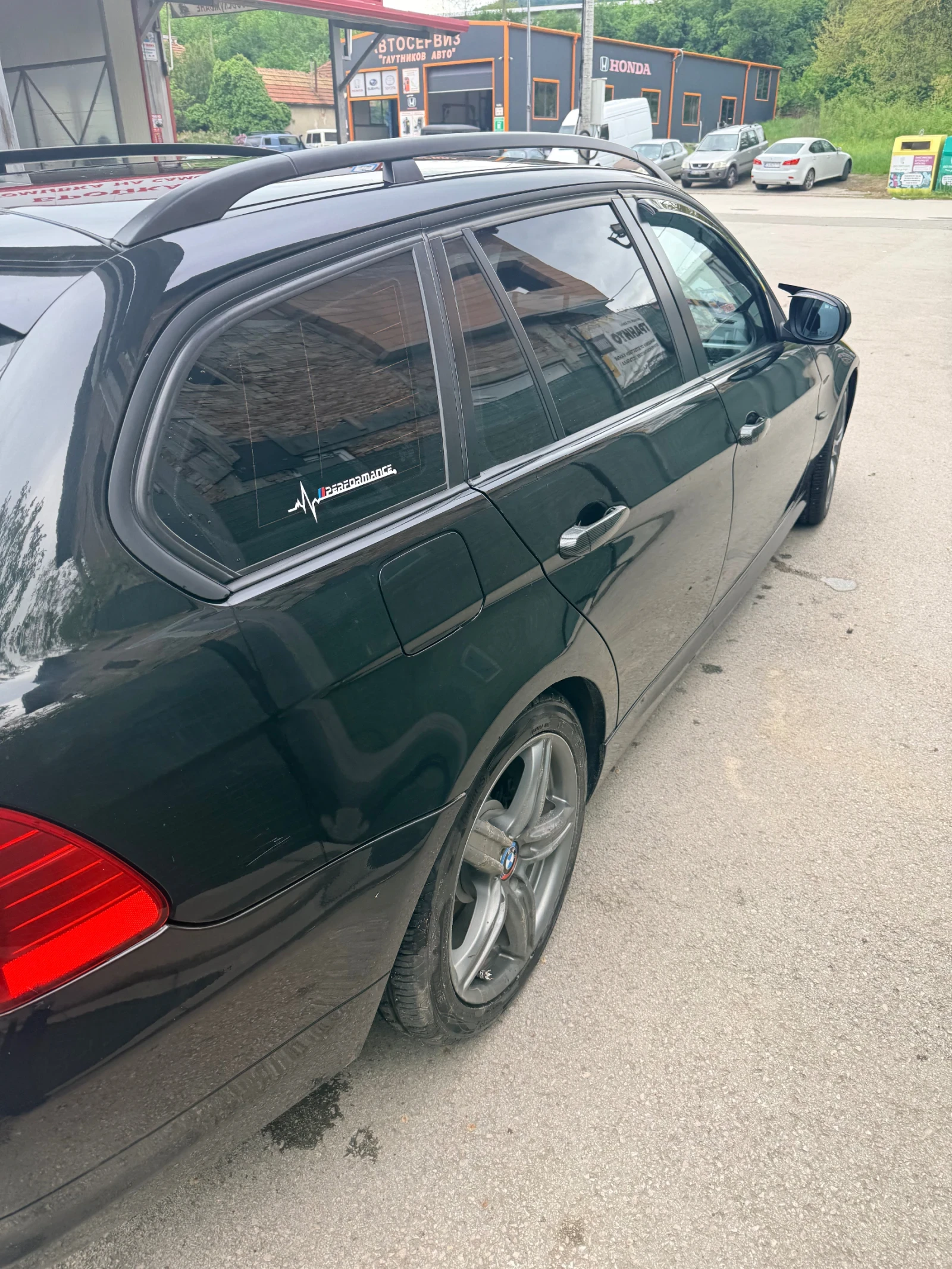 BMW 318 Е91 Комби, снимка 4 - Автомобили и джипове - 54592676