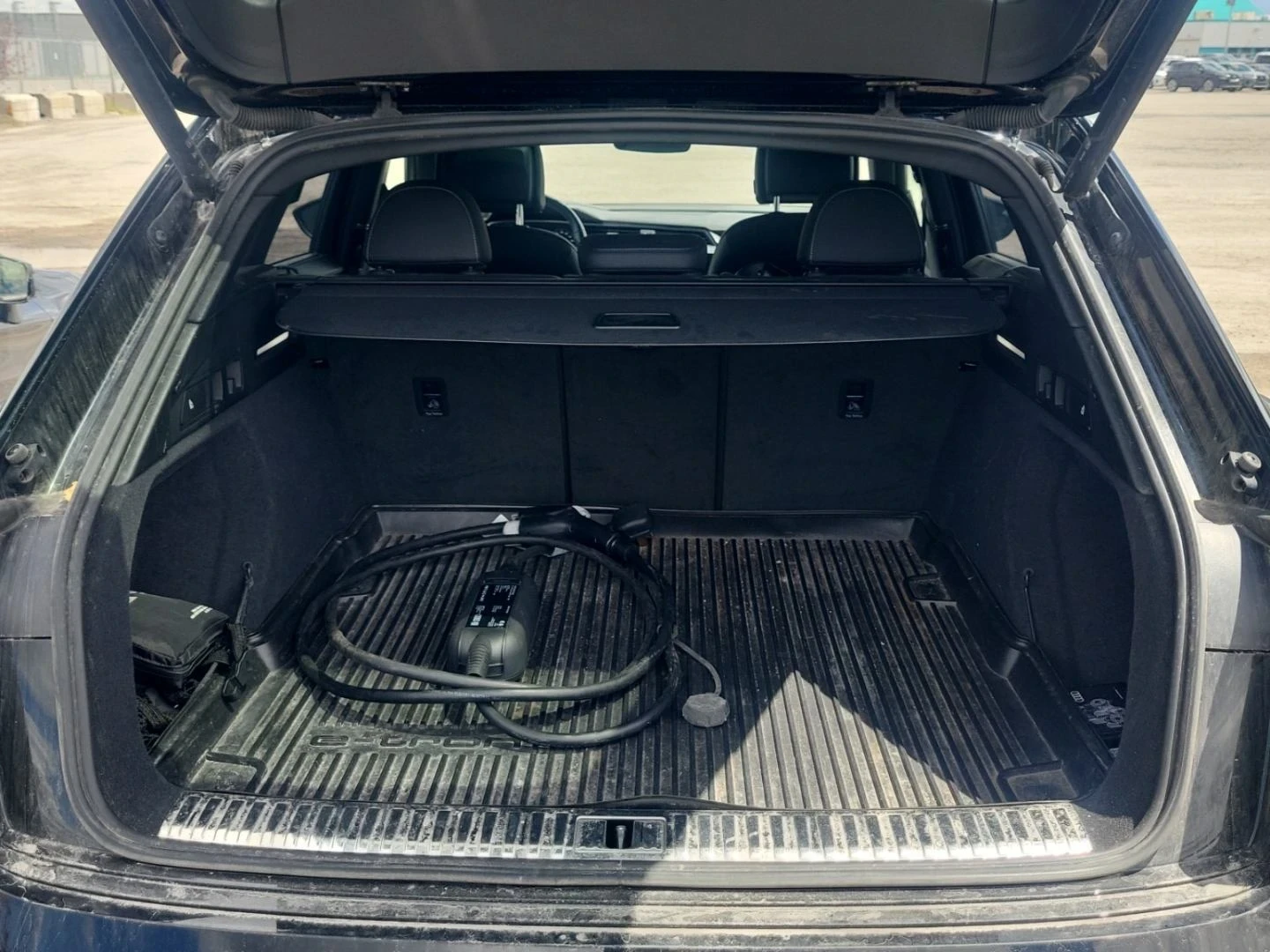 Audi E-Tron Technik| B&O| 360| �����| Digital| Keyless | Mobile.bg � ����������� 9