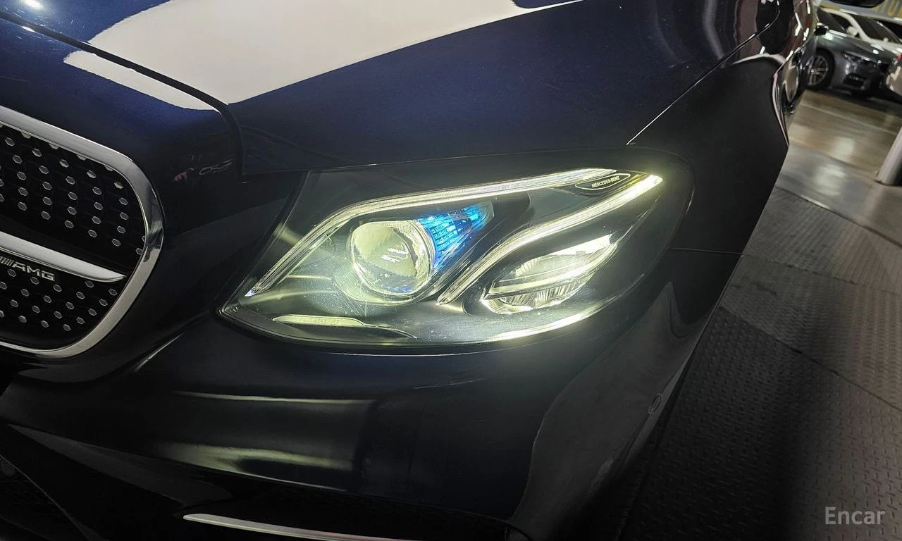 Mercedes-Benz E 53 AMG ДИСТРОНИК * ОБДУХВАНЕ * HEAD-UP * BURMESTER, снимка 8 - Автомобили и джипове - 55276263