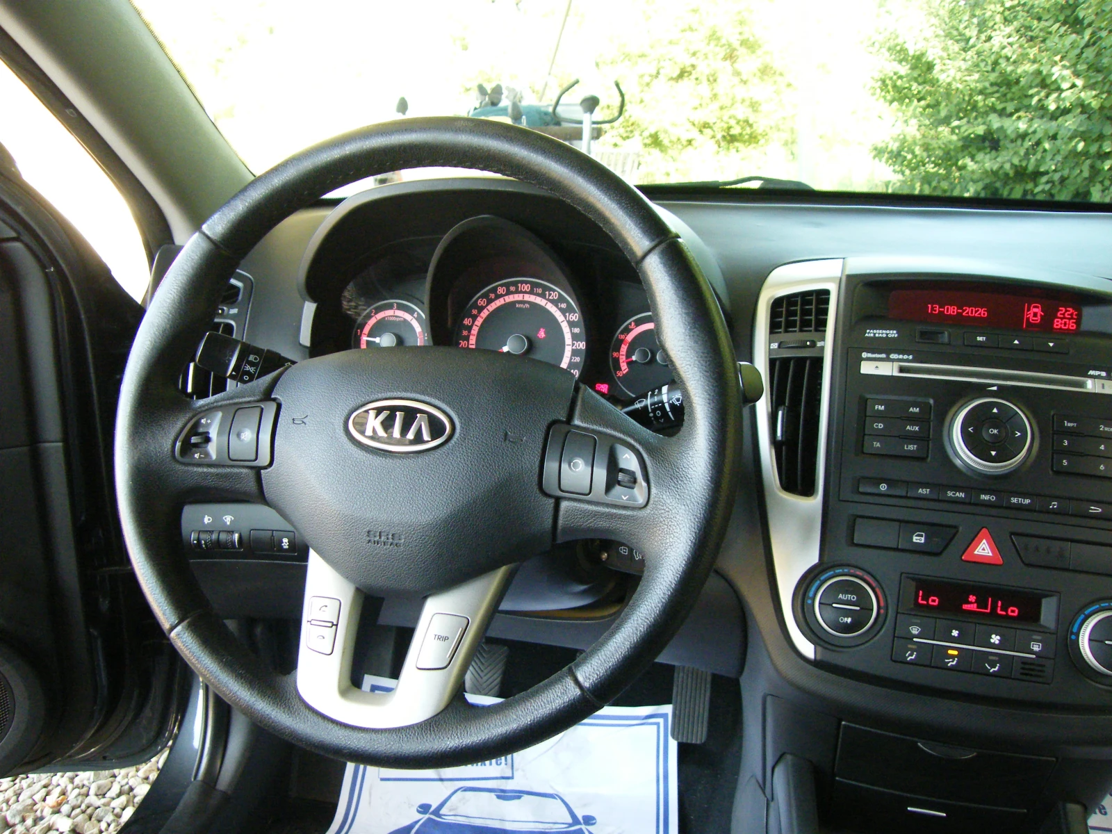 Kia Ceed 1.6, снимка 17 - Автомобили и джипове - 55649647