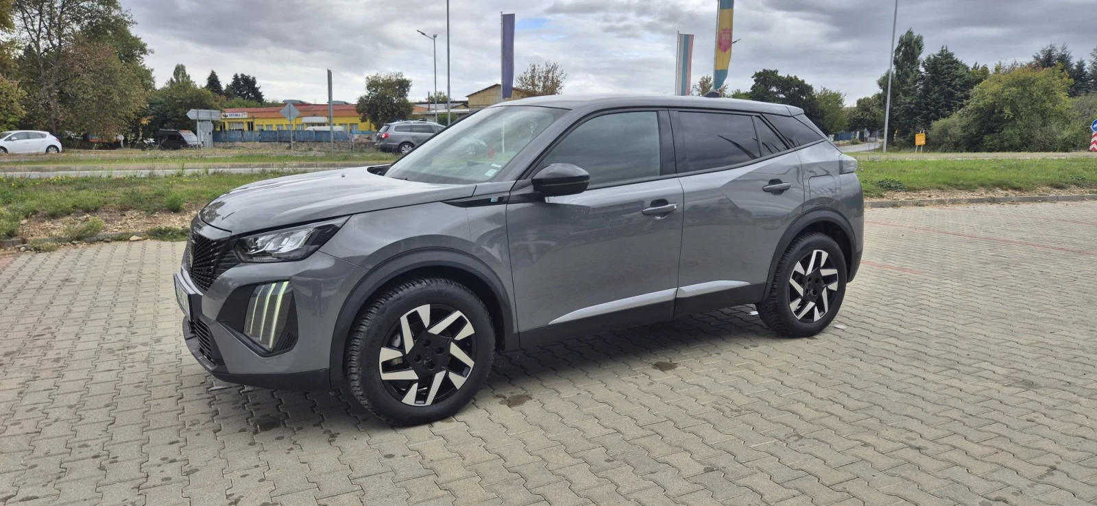 Peugeot 2008, снимка 5 - Автомобили и джипове - 56233600