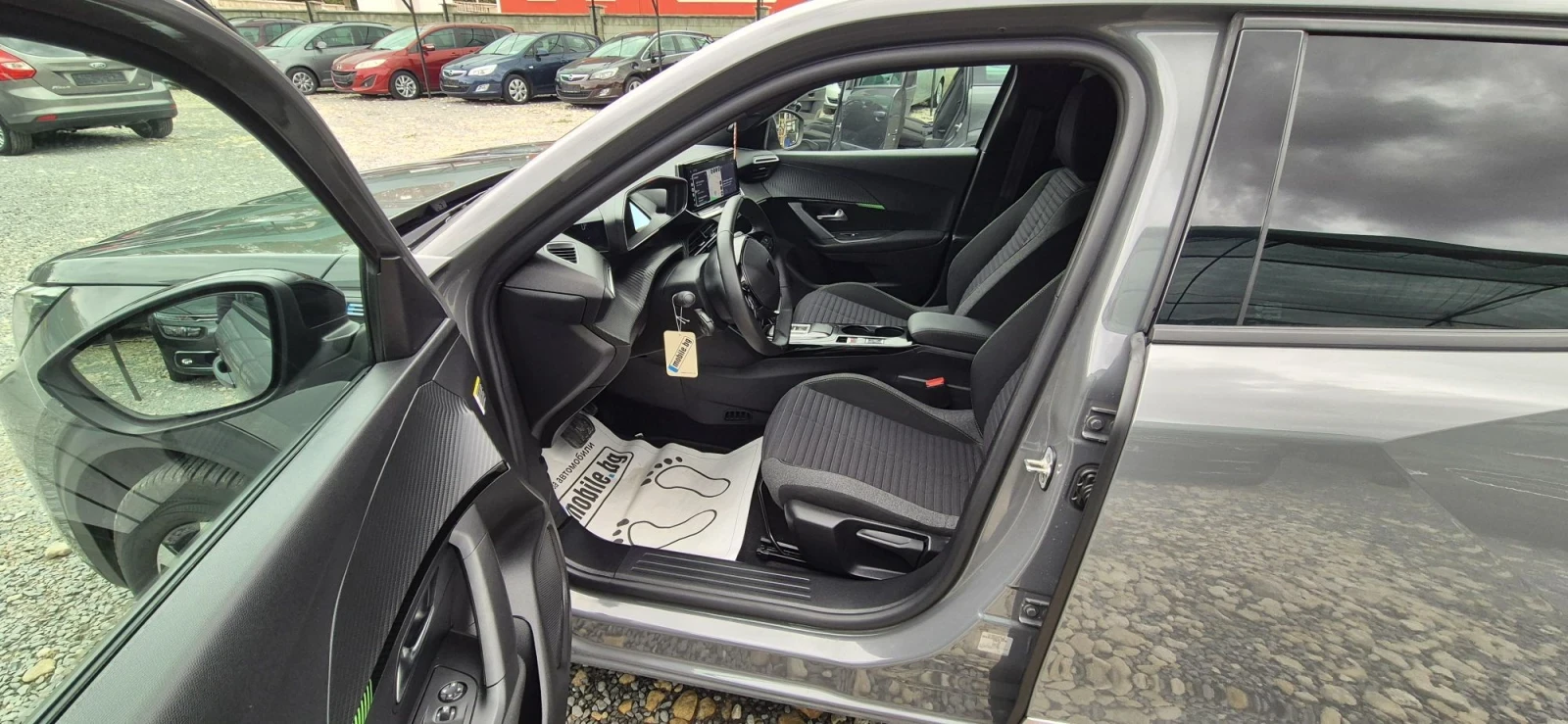 Peugeot 2008, снимка 14 - Автомобили и джипове - 56233600