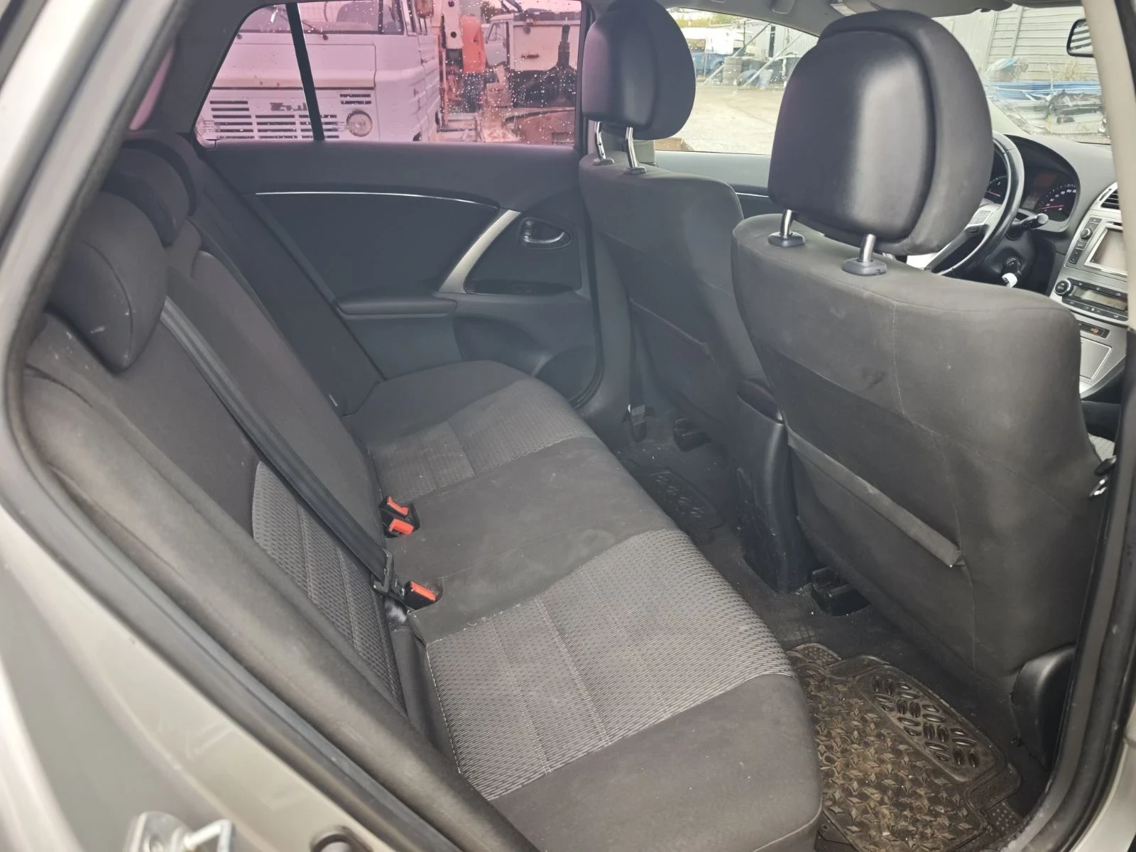 Toyota Avensis 2.0d4d 6 speed NAVI ������ | Mobile.bg � ����������� 8