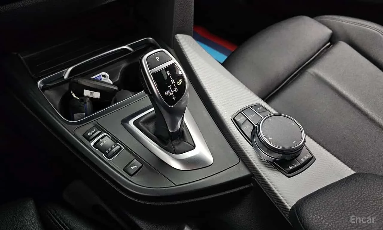 BMW 320 d M Sport Shadow * ФИНАНСИРАНЕ, снимка 9 - Автомобили и джипове - 56663081