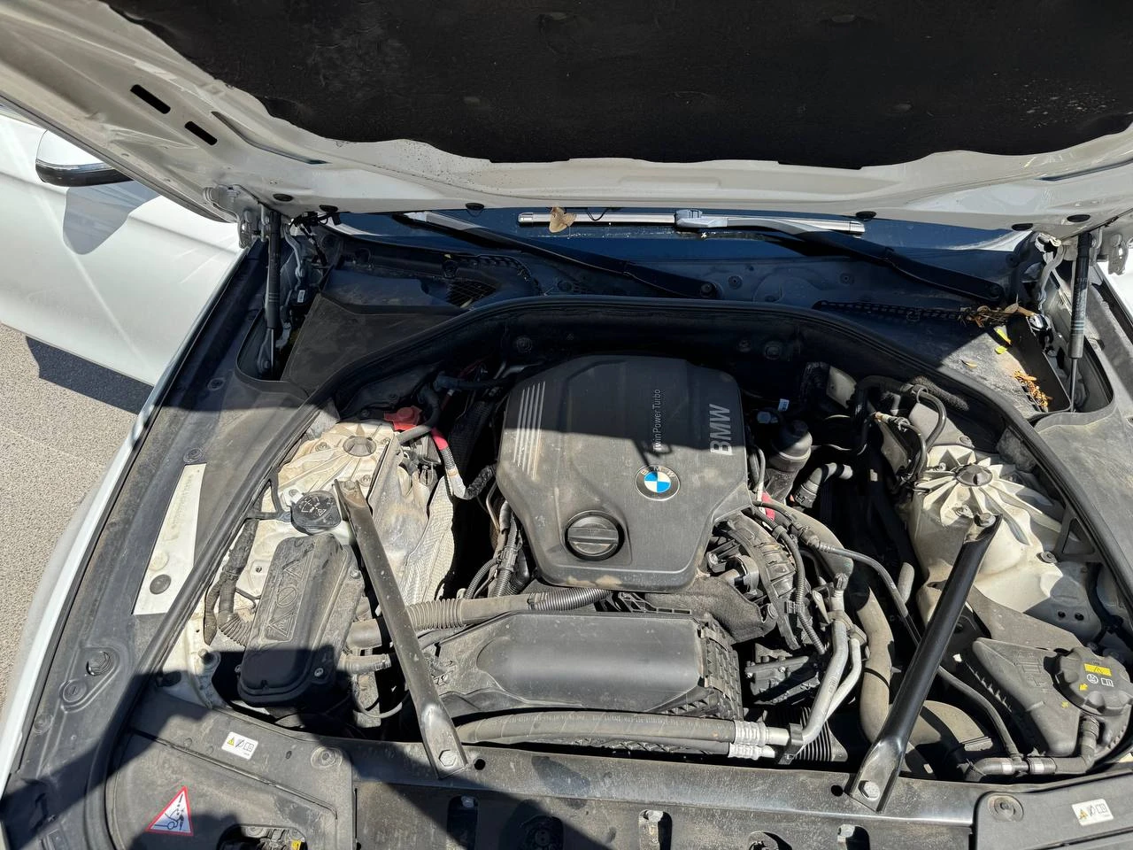 BMW 520, снимка 4 - Автомобили и джипове - 56681833