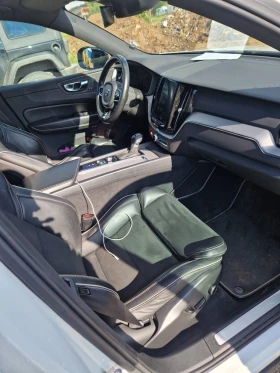 Volvo XC60 R LINE, снимка 5