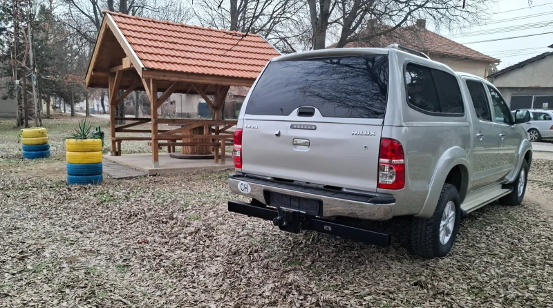 Toyota Hilux, снимка 5 - Автомобили и джипове - 49110336