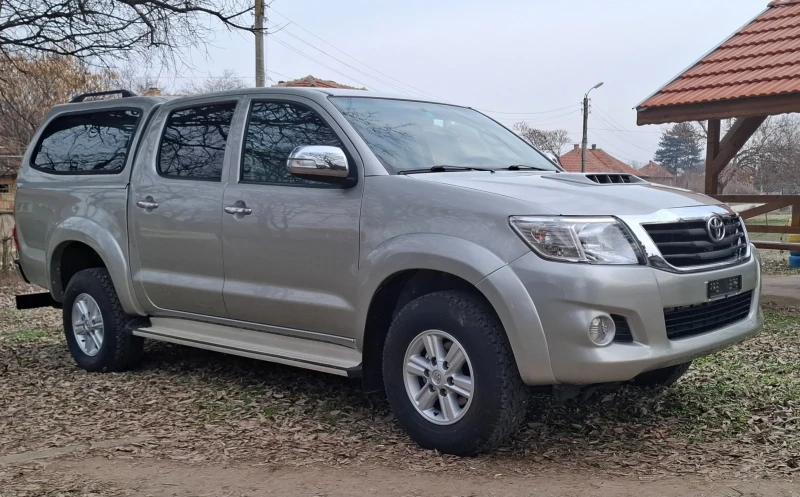 Toyota Hilux, снимка 9 - Автомобили и джипове - 49110336