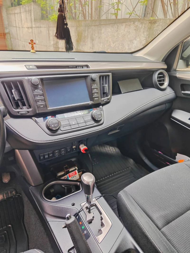 Toyota Rav4, снимка 2 - Автомобили и джипове - 52703751