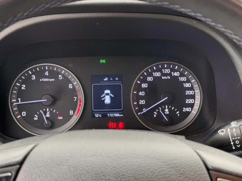 Hyundai Tucson 1.6i EURO6 Уникат!!! Реални км!!! , снимка 14 - Автомобили и джипове - 52057723