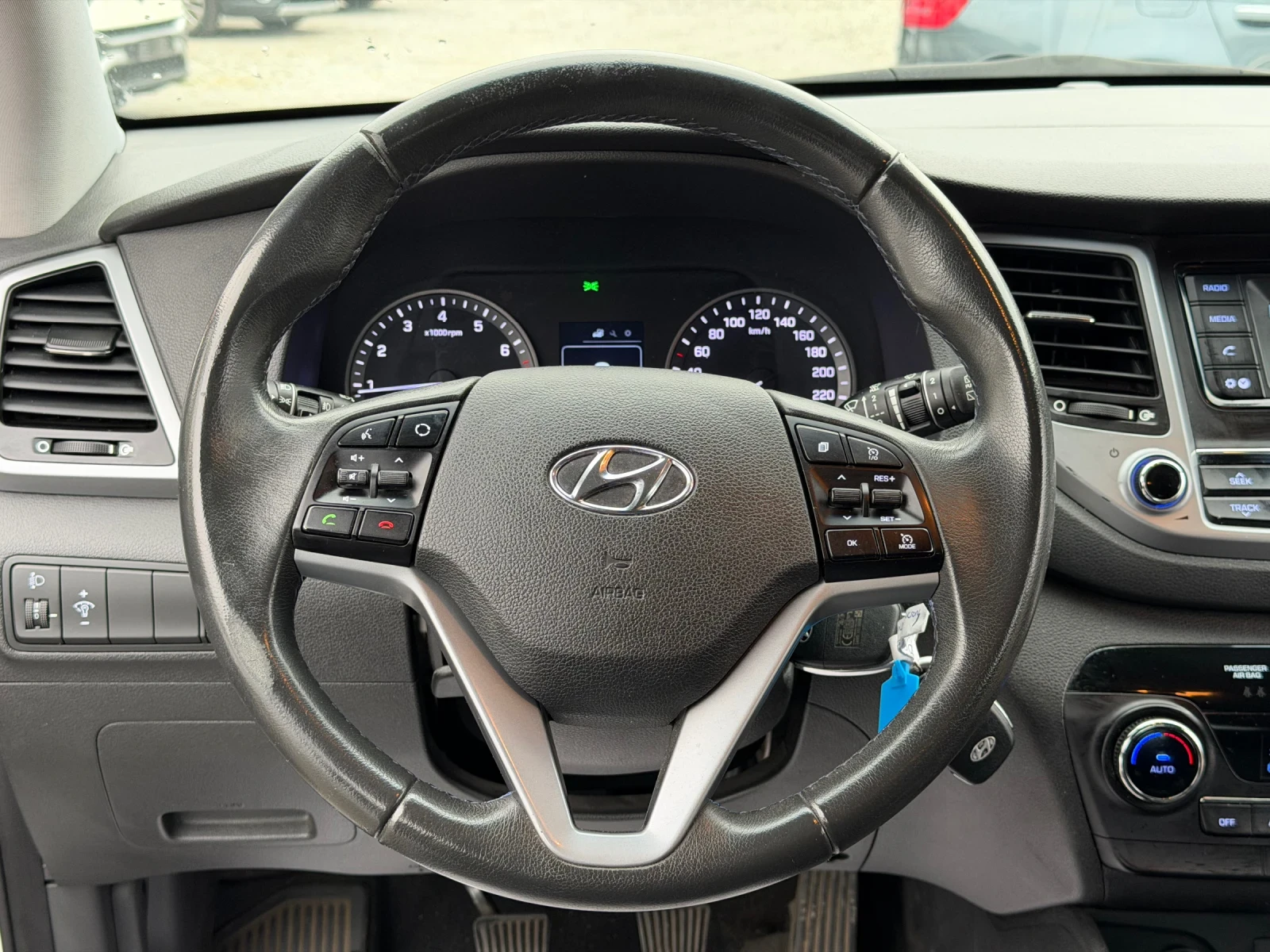 Hyundai Tucson 1.6i Euro6 | Mobile.bg   13