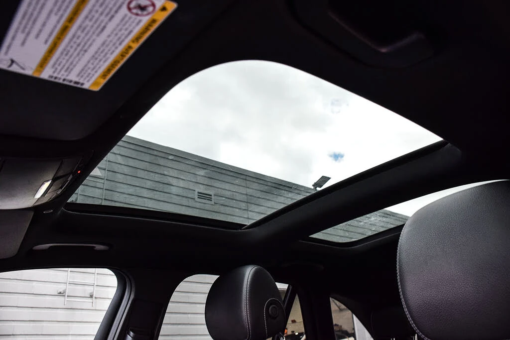 Mercedes-Benz GLC 300 4matic * CARFAX * АвтоКредит * (ЦЕНА ДО БГ) - изображение 10