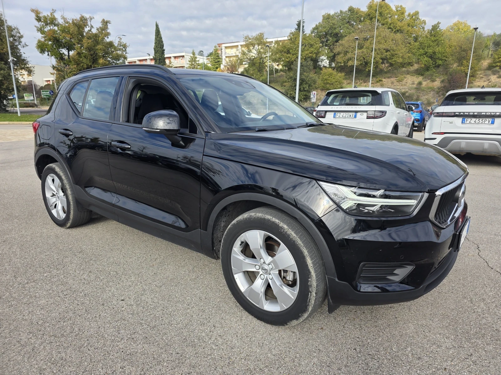 Volvo XC40 2.0D - изображение 3