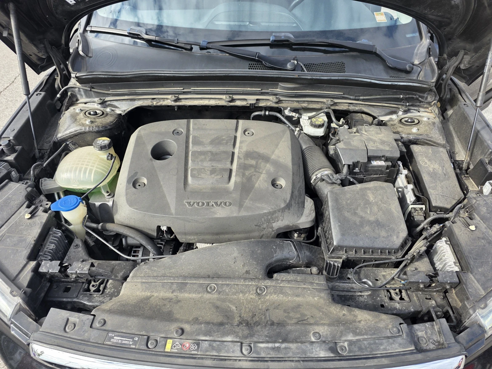 Volvo XC40 2.0D - изображение 9