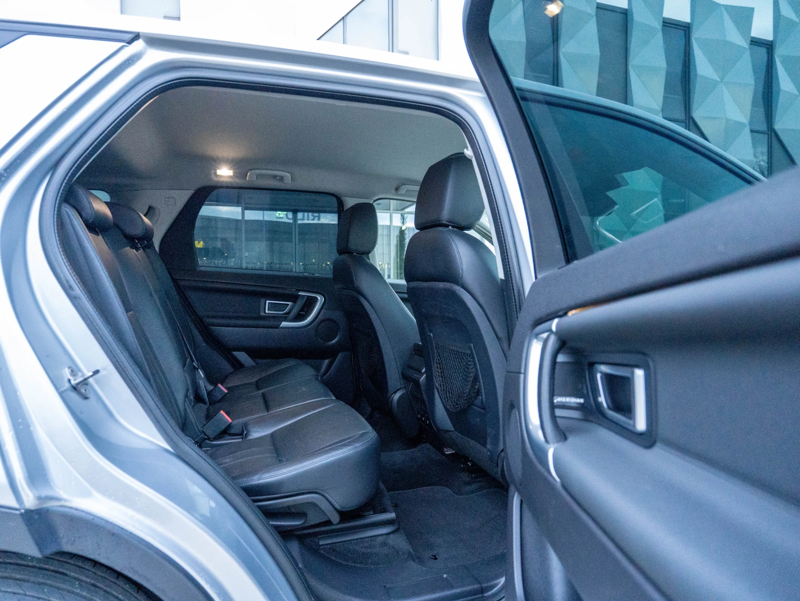 Land Rover Discovery Sport 180 �� Distronic | Mobile.bg � ����������� 12