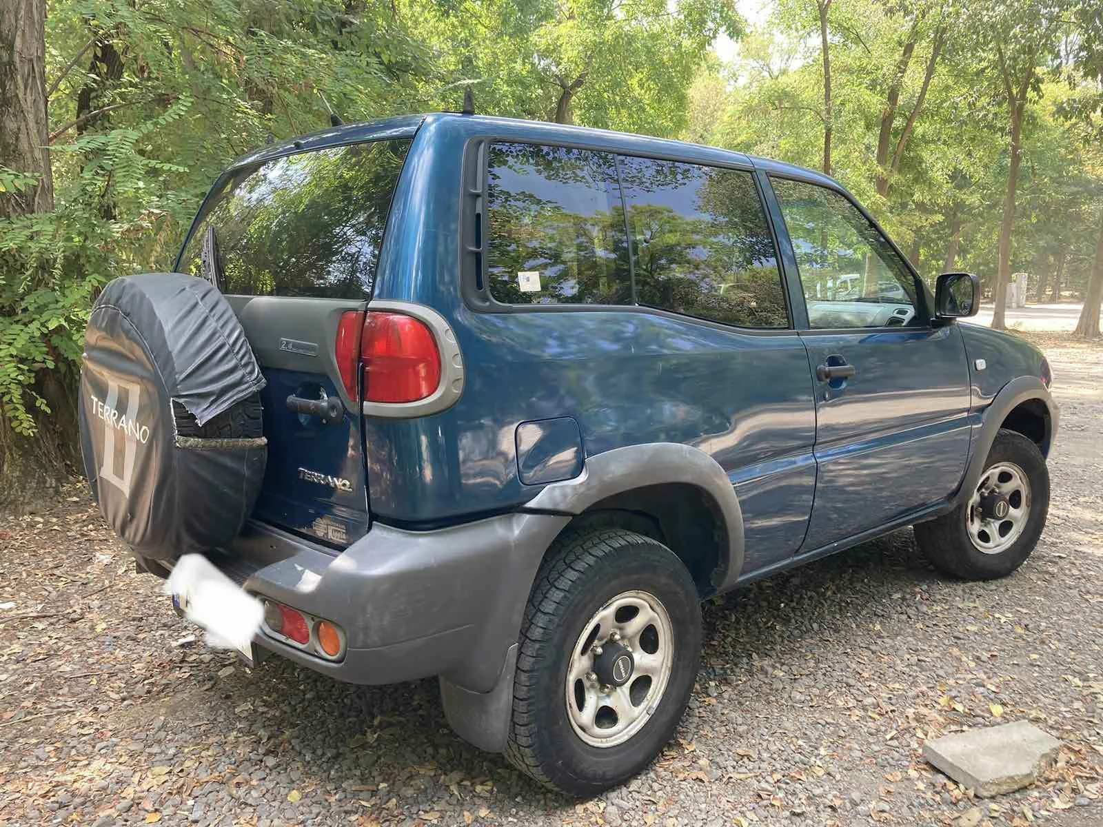 Nissan Terrano  - изображение 4