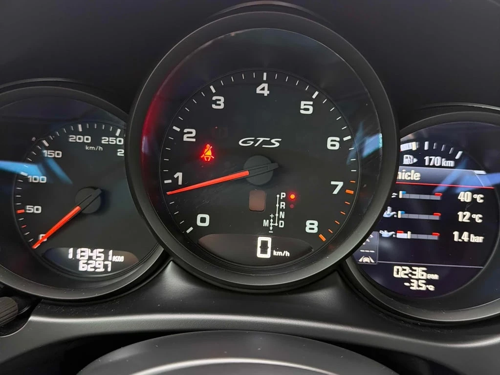 Porsche Macan * GTS * CARFAX * ЦЕНА ДО БГ - изображение 8