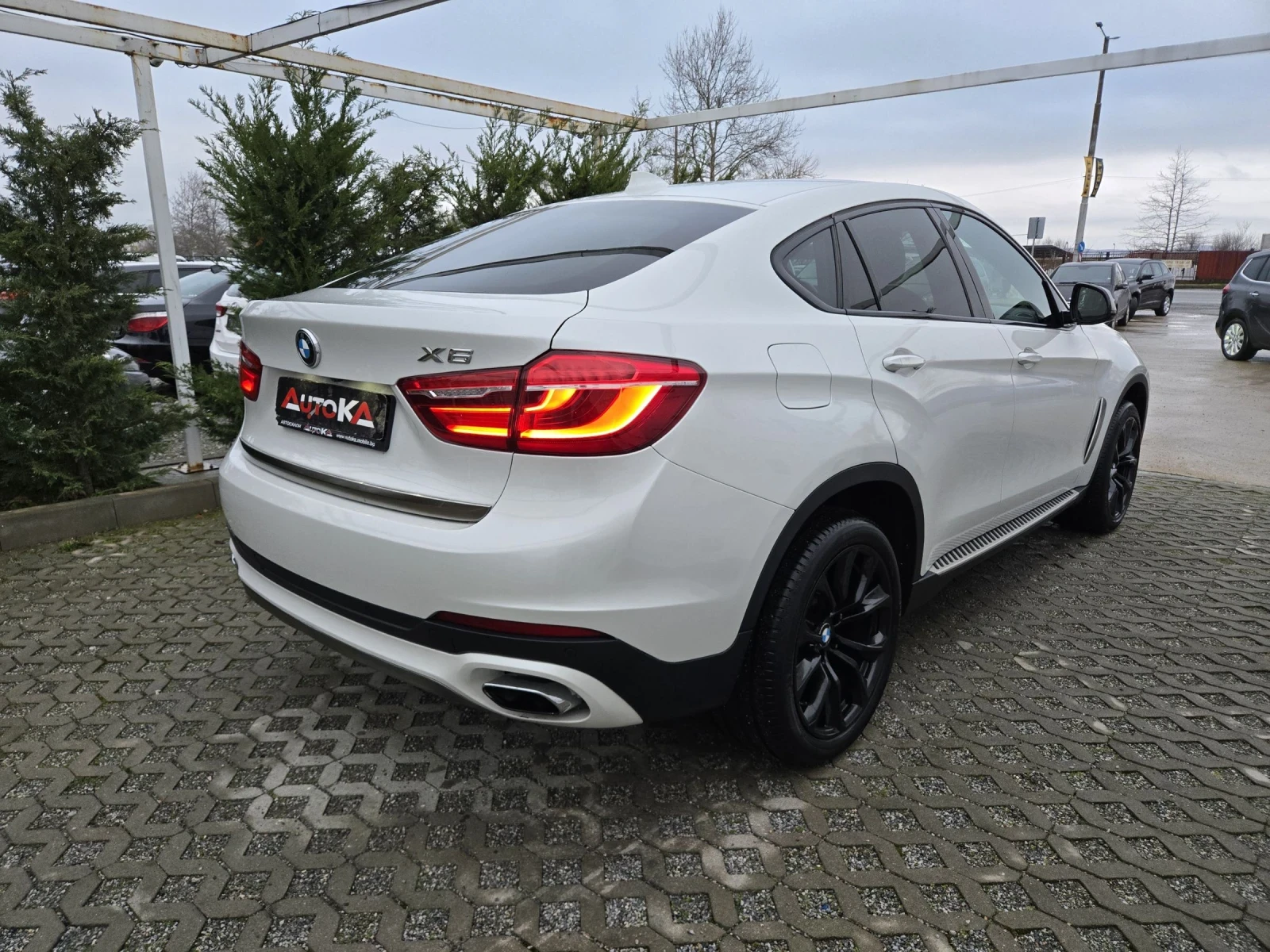 BMW X6 3.0D-313кс/128.000км/HUD/360/H&K/KEYLESS - изображение 3