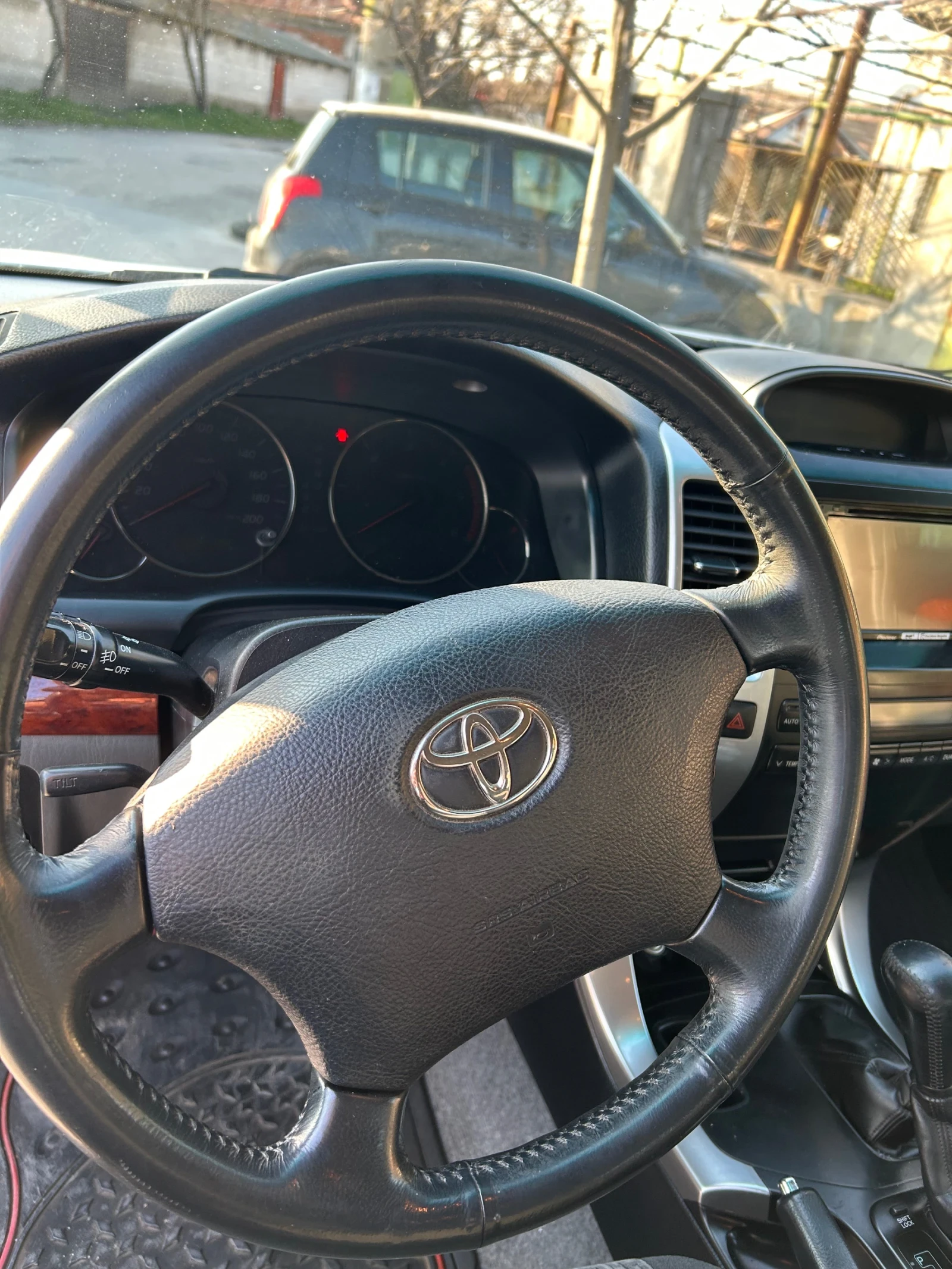 Toyota Land cruiser 120, снимка 9 - Автомобили и джипове - 53900650