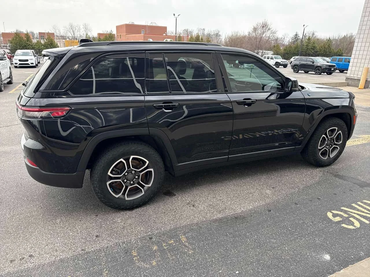 Jeep Grand cherokee * Trailhawk * CARFAX * ЦЕНА ДО БГ, снимка 3 - Автомобили и джипове - 53998899